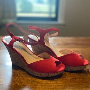Red Nine West wedges